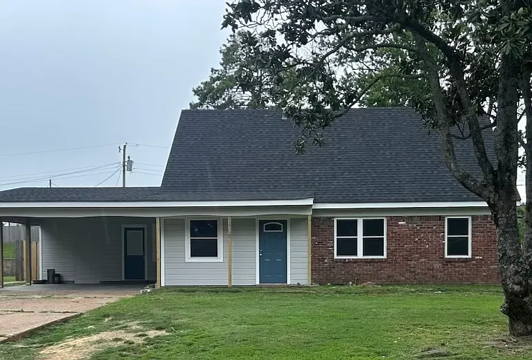 1569 Moss Point Dr — Photo 1