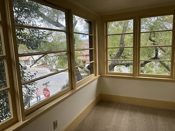 408 S Main St — Photo 3