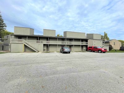 6210 Tennis Ct APT D10, Bay City, MI, 48706