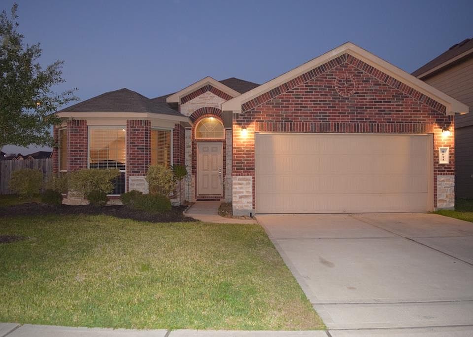 1st image of 8614 Sunset Pond Dr
