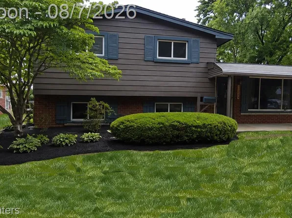 33229 Kirby St, Farmington, MI 48336