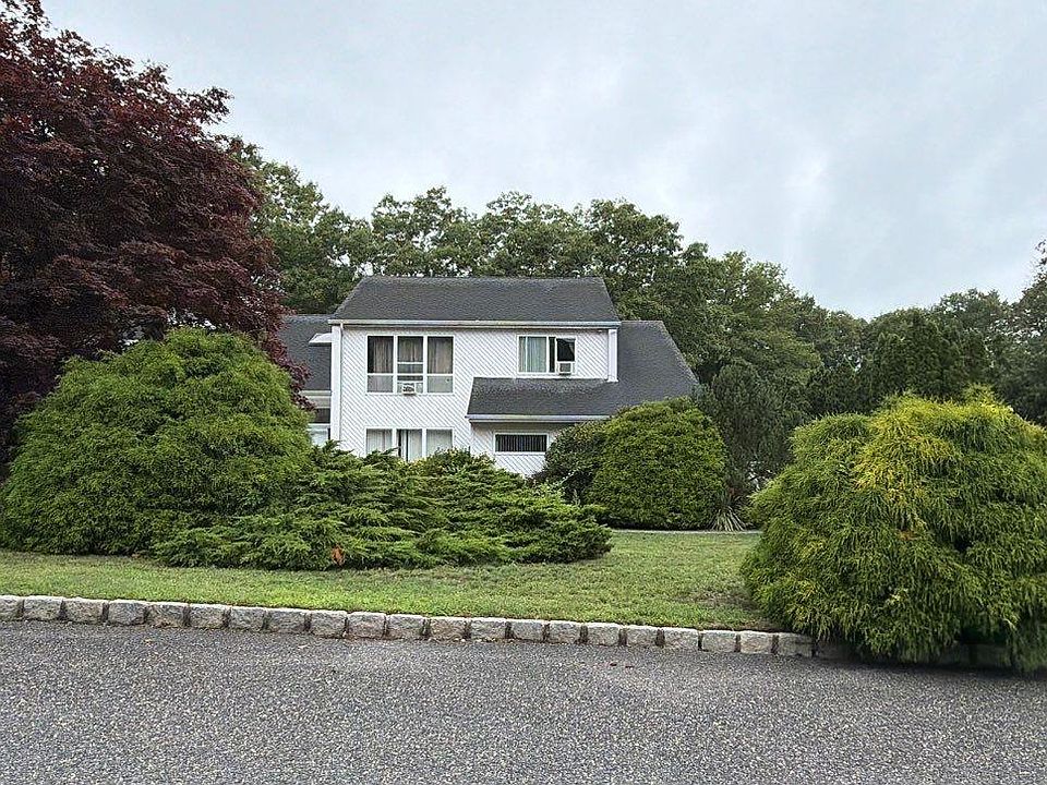2nd image of 26 Bailey Lane