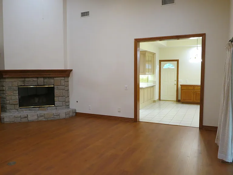 713 Pamela Cir — Photo 23