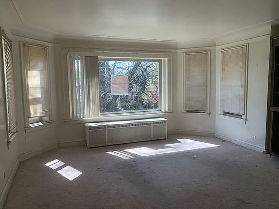 4th image of 8423 S Michigan Ave