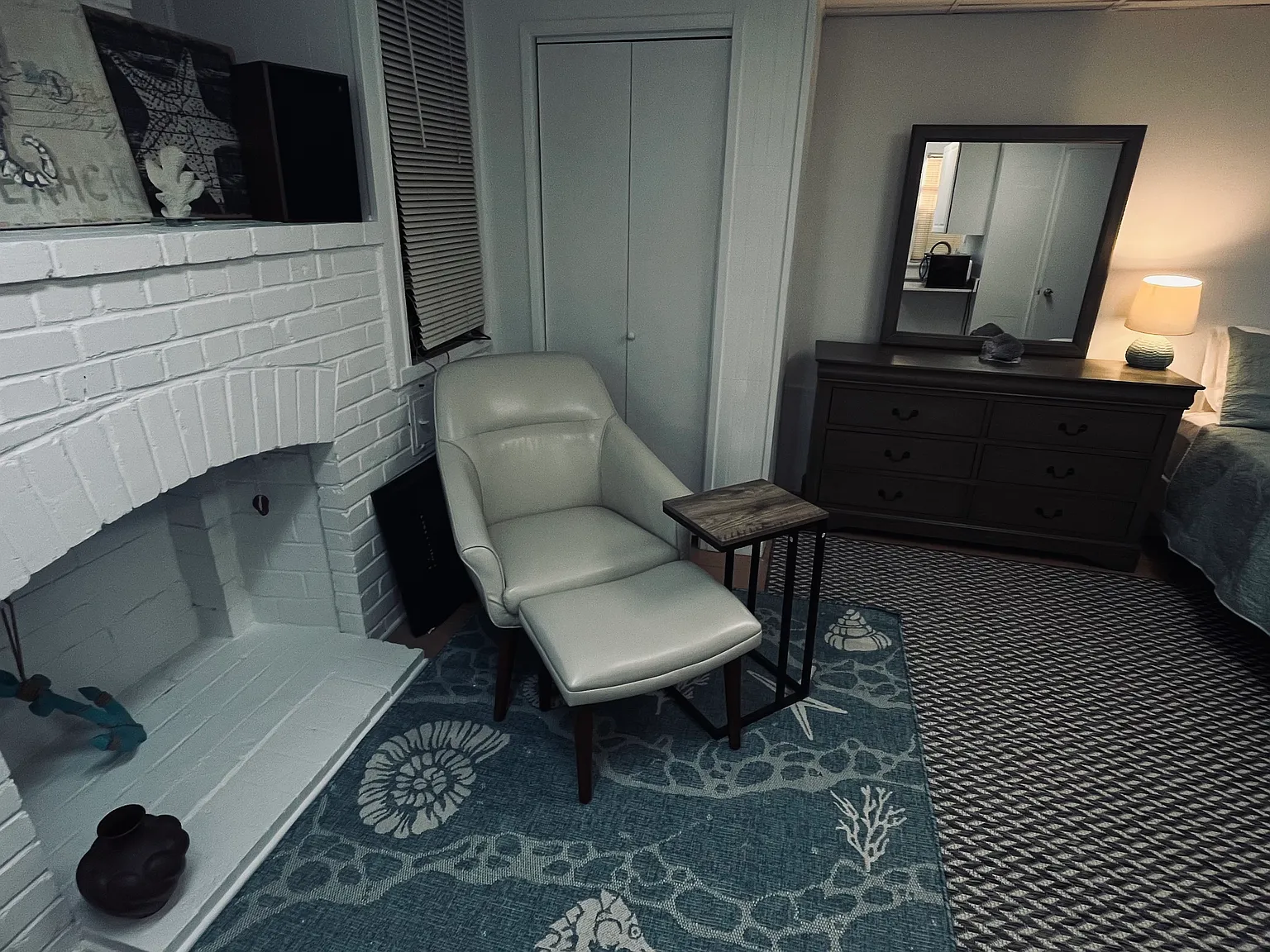 Studio, 300 sqft, $1,700 — Photo 4