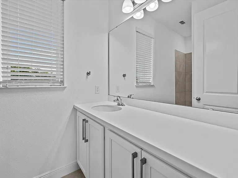 6782 Arnoldson St — Photo 10