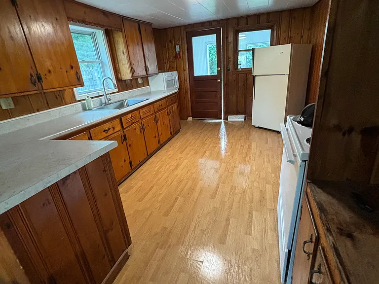 250 River Rd #252 — Photo 8