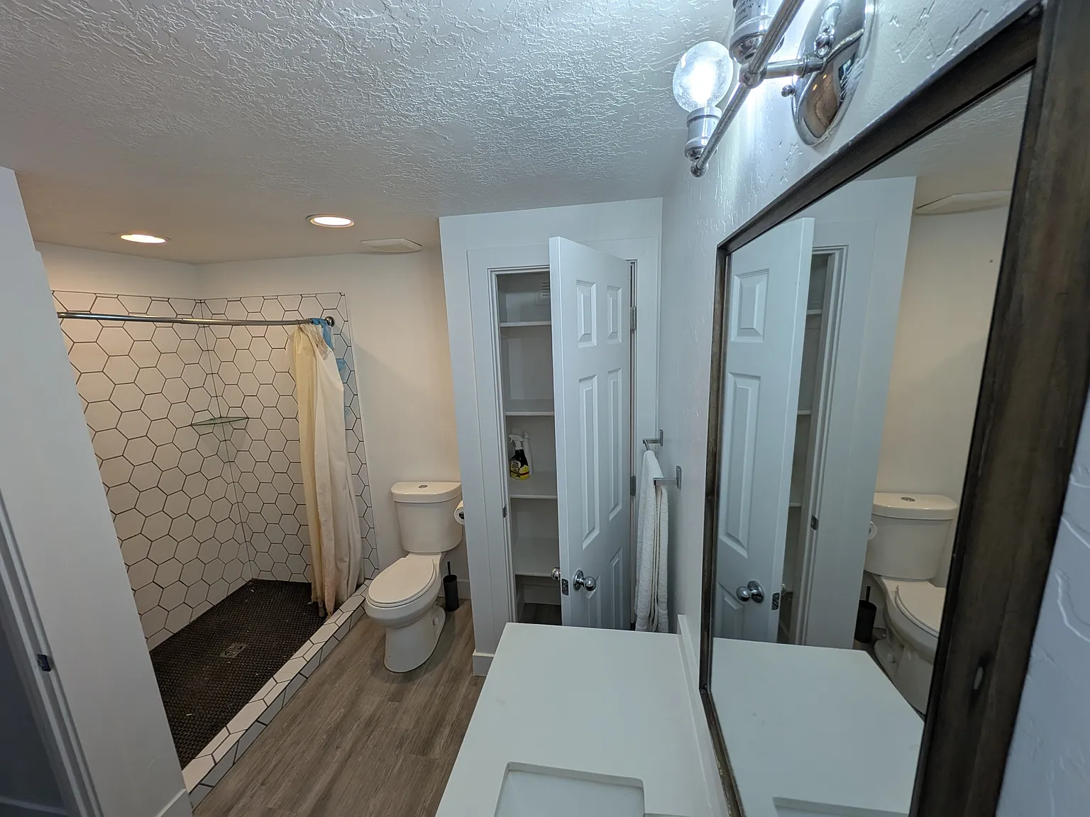 1 bed, 2100 sqft, $675 — Photo 4