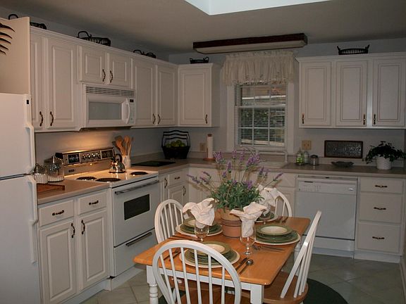 5th image of 511 Alta Vista Dr