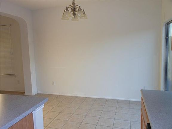 5th image of 217 Briarwood Dr
