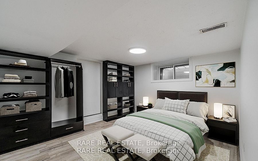 1st image of 538 Roxton Rd