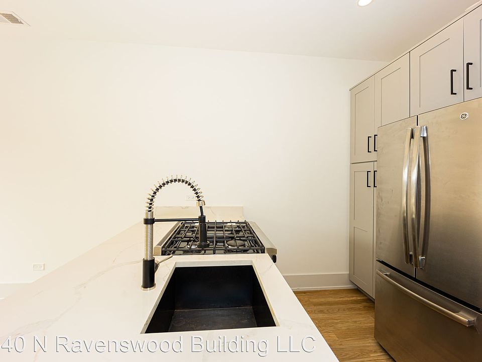1st image of 4540 N Ravenswood Ave #10986087