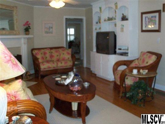 2nd image of 509 Powell Rd