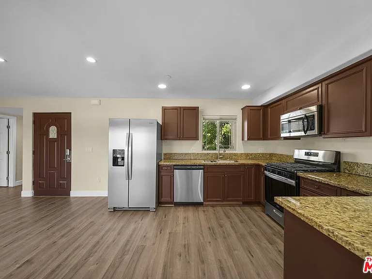 5315 Bellingham Ave #204 — Photo 8