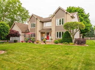 913 Macintosh Dr, Rochester, NY 14626