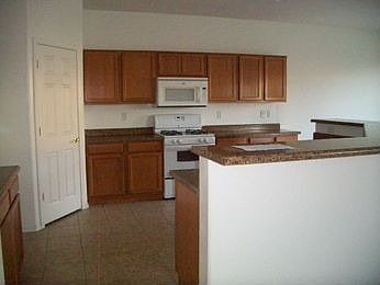 3rd image of 7417 W Southgate Ave