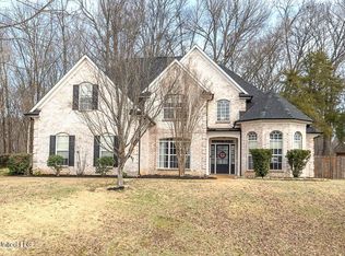 1988 Laurel Stone Ln, Nesbit, MS 38651