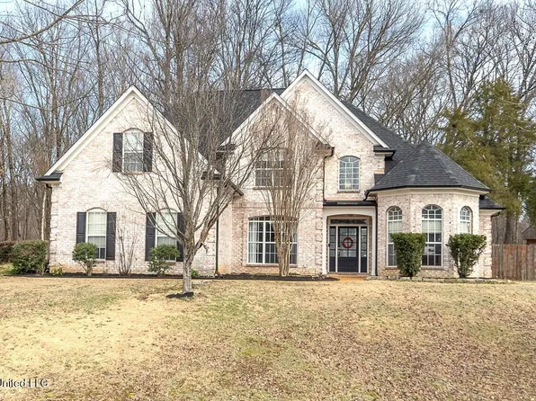 1988 Laurel Stone Ln, Nesbit, MS 38651