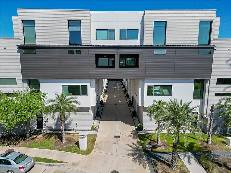 5919 E Post Oak Ln — Photo 49