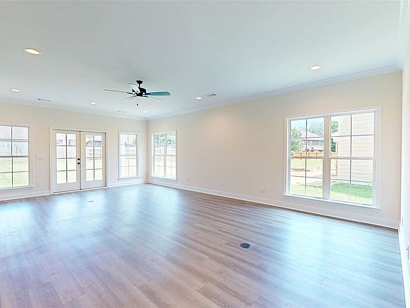 5th image of 1445 Trace Oak Ln