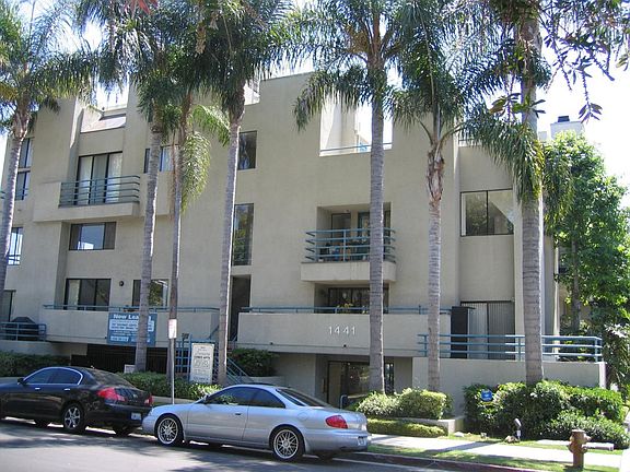 3rd image of 1441 Butler Ave APT 7