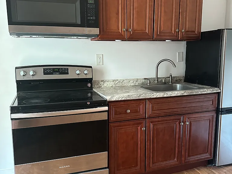 88 North Rd #5 — Photo 11