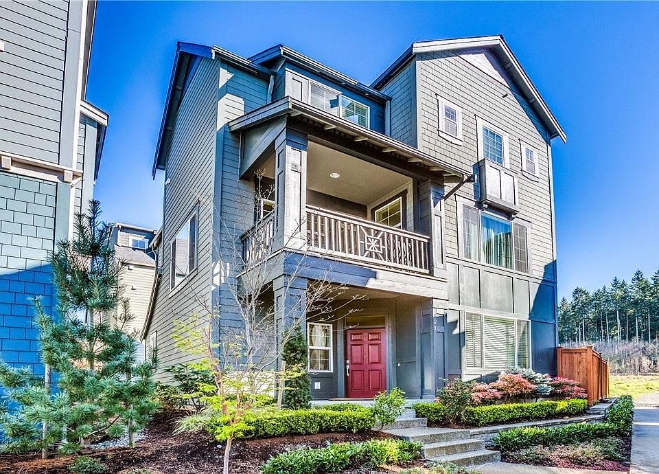 1st image of 321 NE Denny Way
