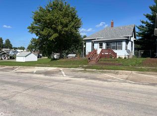 307 N Pine St, Creston, IA 50801