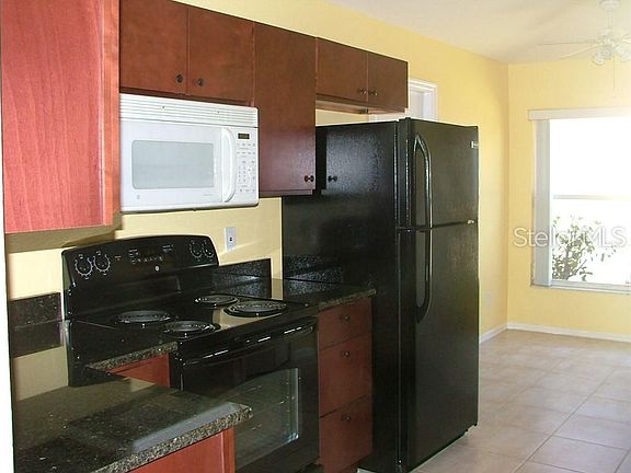 4th image of 5634 Terrain De Golf Dr