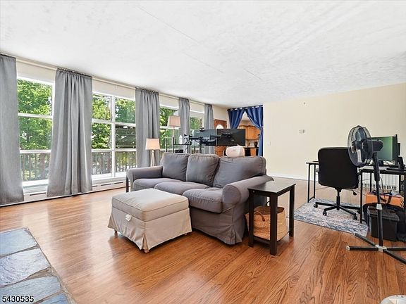 2nd image of 15 Valley View Ave