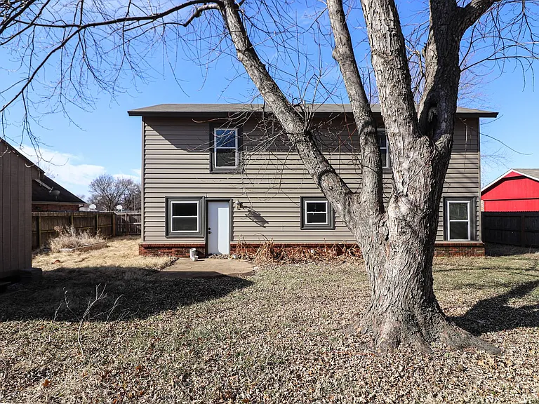 11323 S Ash St — Photo 22