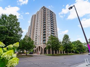28 Empress Ave #210, Toronto, ON M2N 6Z7