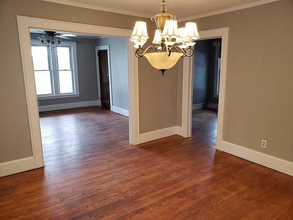 4th image of 42 Hillside Ave #2