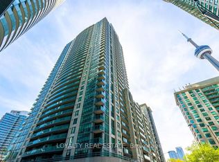 19 Grand Trunk Cres Unit 309, Toronto, ON M5J 3A3
