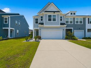 445 Trotters Ln, Moncks Corner, SC 29461
