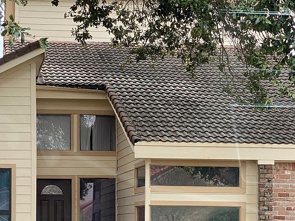 3rd image of 6011 Ogden Forest Dr