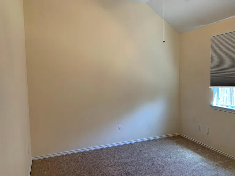 2708 Butterfly Dr — Photo 15