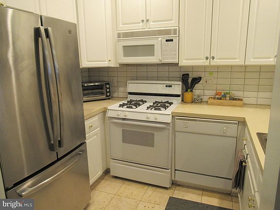 4th image of 1320 N Wayne St APT 204