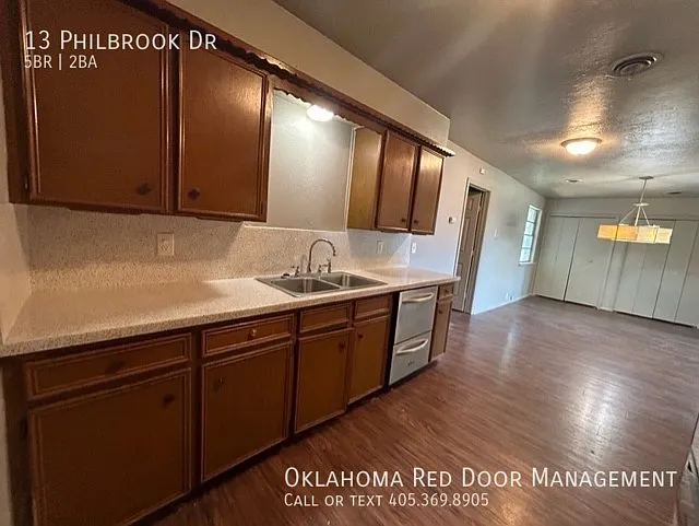 13 Philbrook Dr — Photo 4
