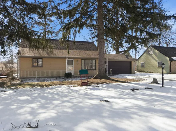 2624 Garden Park Dr, Fort Wayne, IN 46825