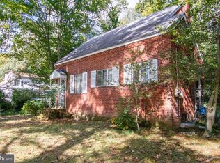 6608 Pine Rd, Alexandria, VA 22312