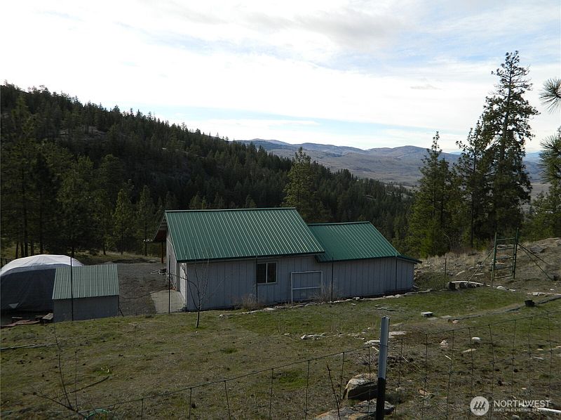 4th image of 28 Ridgeline Road