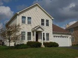 3170 Heritage Pkwy, Elgin, IL 60124