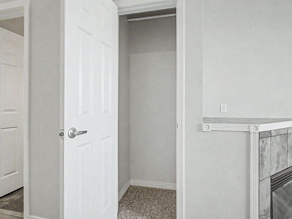 5th image of 9558 Pearl Cir Unit 103