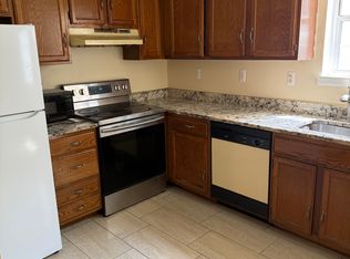 6027 Livingston Rd, Oxon Hill, MD 20745