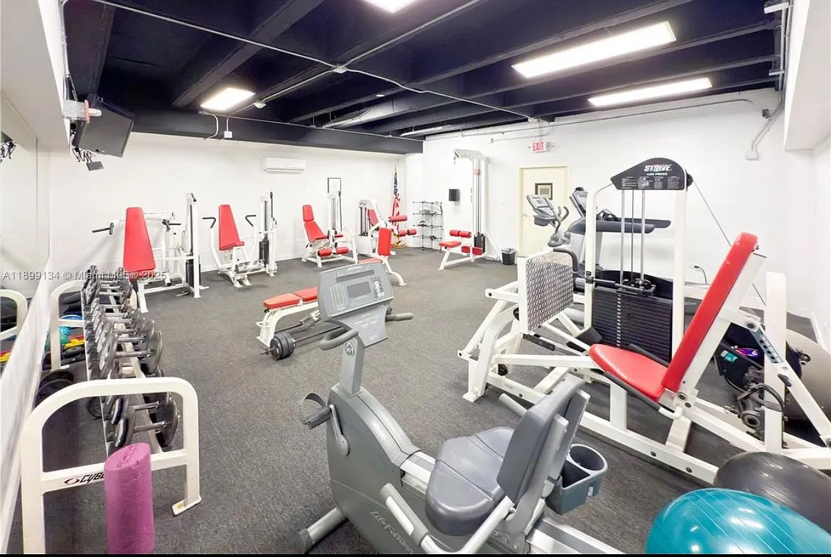 1 bed, 750 sqft, $2,500 — Photo 4