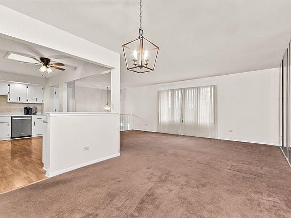 3rd image of 15409 S 73rd Ave
