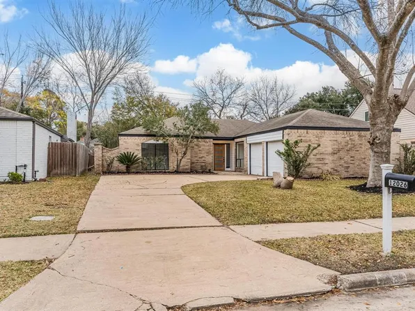 12026 Rocky Knoll Drive, Houston, TX 77077