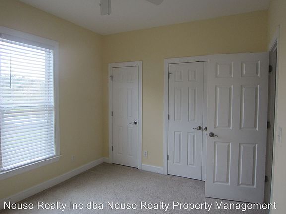 5th image of 4006 Marina Townes Dr
