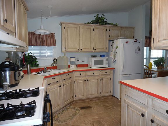 Tons of counter space